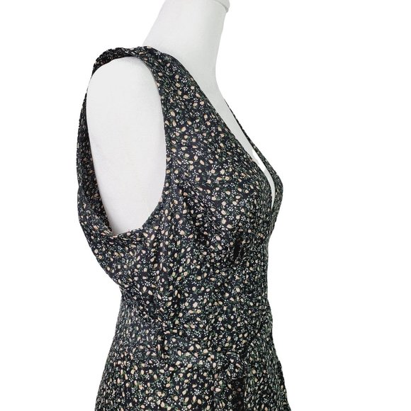 Lulu's Fashion Find Black Floral Print Ruffled Faux Wrap Maxi Dress, Sz M - Picture 6 of 10